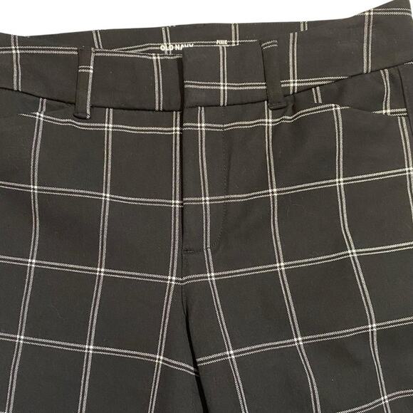 Old Navy Women's Black Plaid Skinny Pants - Picture 6 of 10